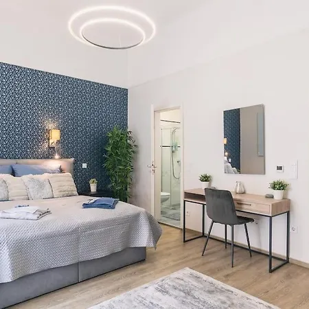 公寓 Castle Charm Apartment/ Ac *
