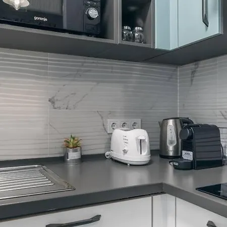 아파트 Castle Charm Apartment/ Ac *